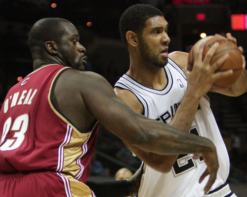 德转统计国家队出场时间前20：C罗、梅西前2，布冯、魔笛上榜（德转发布国家队出场时间TOP20：C罗梅西包揽前二，布冯、魔笛在列）