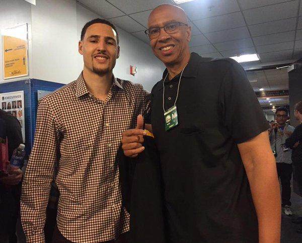 张琳芃第11次赢得中超冠军，超越郑智成国内联赛历史第一人！（张琳芃收获中超第11冠，超越郑智加冕国内联赛历史第一人）