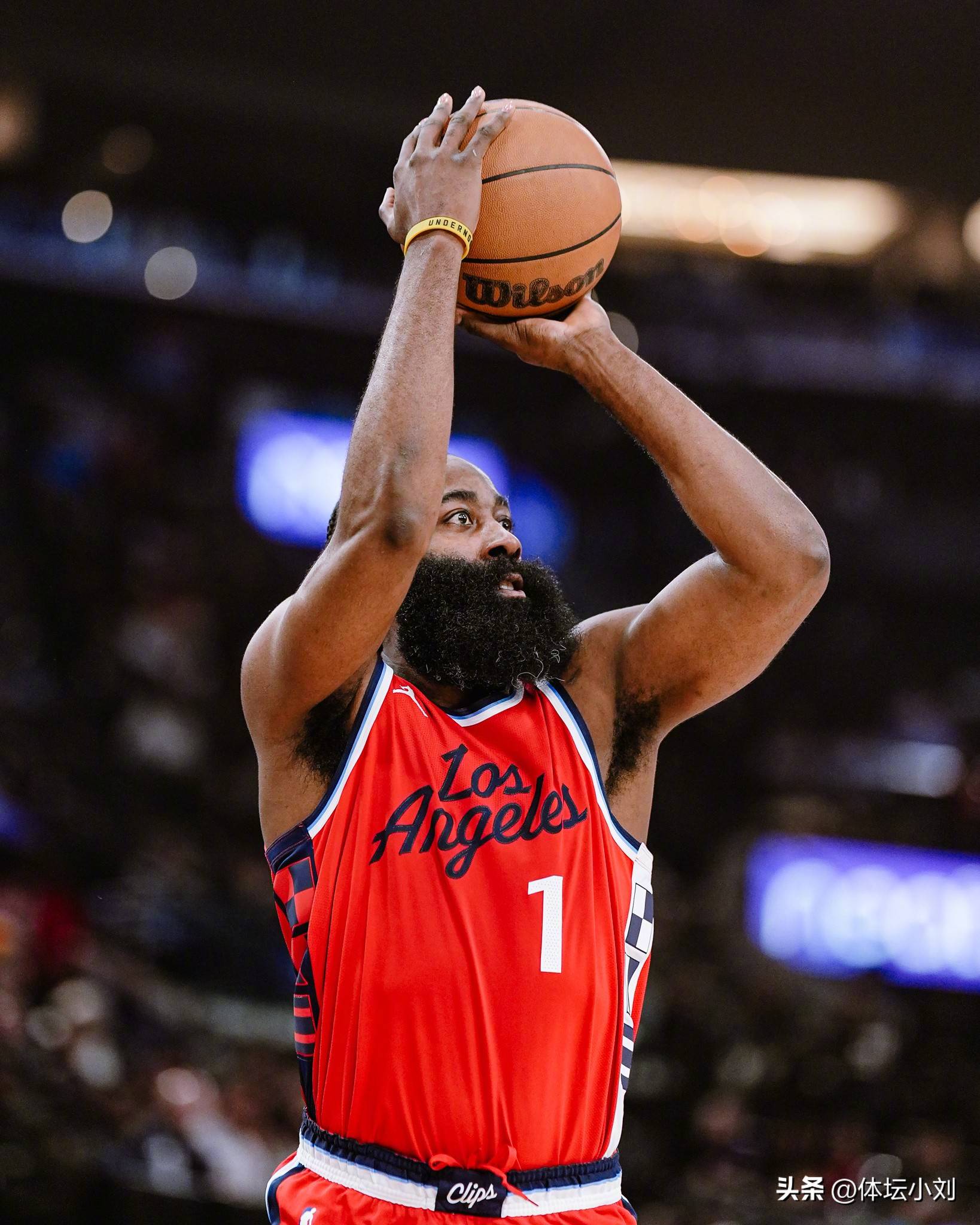 布伦森&布里奇斯首节合计23分，尼克斯首节落后2分（布伦森与布里奇斯首节合砍23分，尼克斯首节仍落后2分）