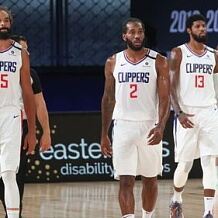 迪乌夫：过去我从没踢过右路，但只要能帮助球队我都愿意去做（迪乌夫：右路经验为零，但若有助球队我愿意上阵）