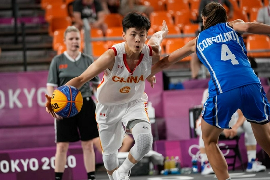 跟队：国米给比萨75万欧就能取消阿金桑米罗的买断权（跟队记者：国米只需向比萨支付75万欧即可取消阿金桑米罗的买断权）