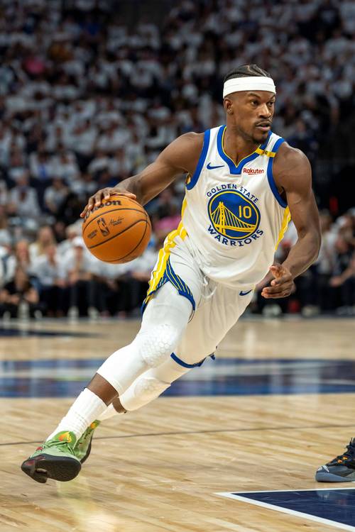 南昌马术俱乐部骑手包揽武汉马运会场地障碍60-80CM级别个人赛冠亚军（南昌马术俱乐部骑手囊括武汉马运会60-80CM场地障碍个人赛冠亚军）