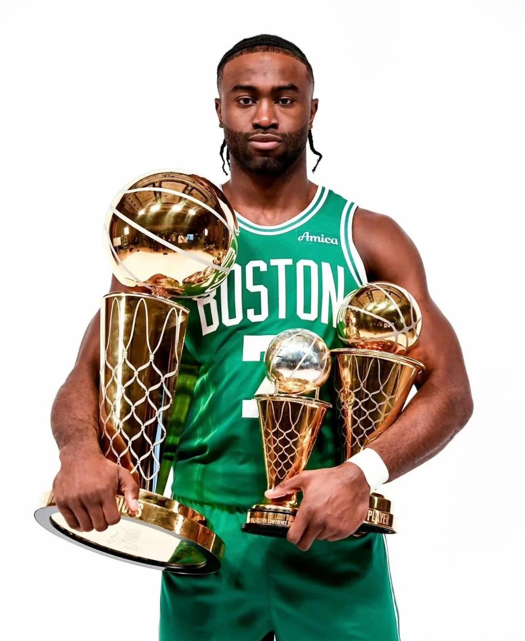 西甲战报：亚马尔传射，奥尔莫双响，巴塞罗那3-1阿拉维斯（西甲简报：亚马尔一传一射，奥尔莫梅开二度，巴萨3-1力克阿拉维斯）